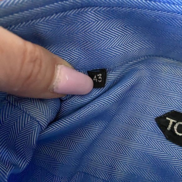 Tom Ford 100% Cotton Herringbone Dress Shirt in Size 43 EUC - Picture 6 of 15